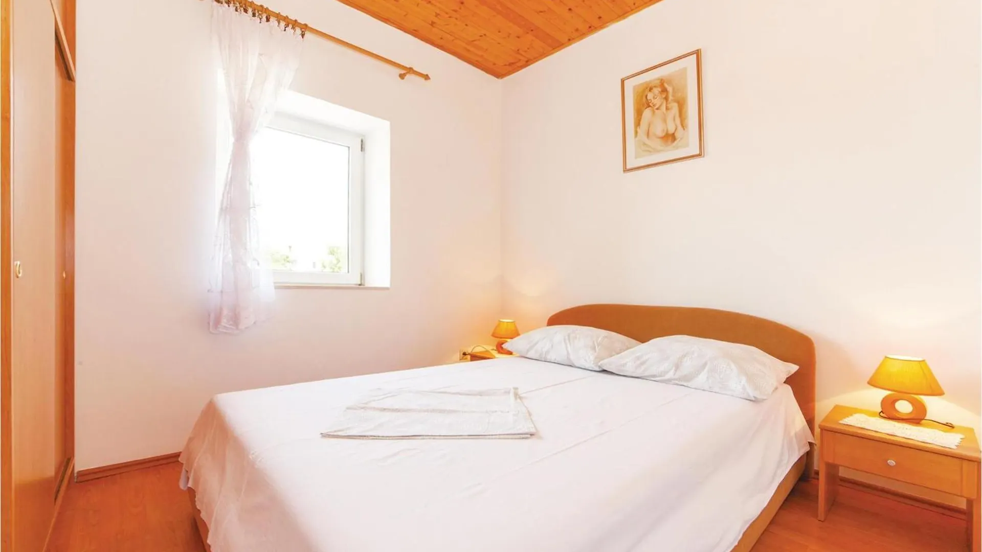 Amazing Apartment In Jadranovo With Wifi